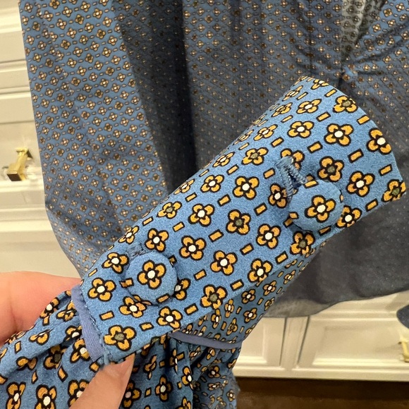 Veronica Beard Blouse with covered button detail - Picture 4 of 5